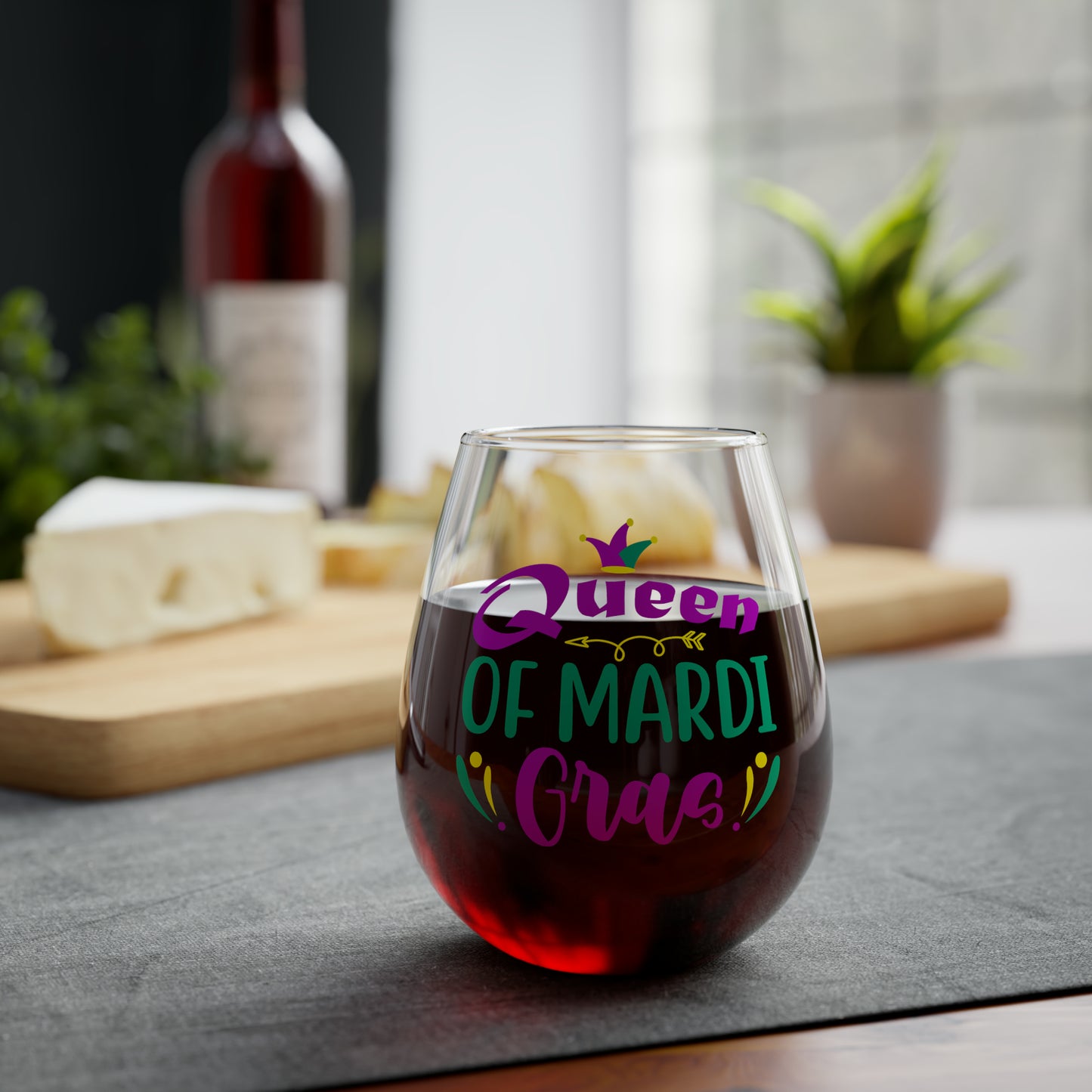 Queen Of Mardi Gras Stemless Wine Glass, 11.75oz